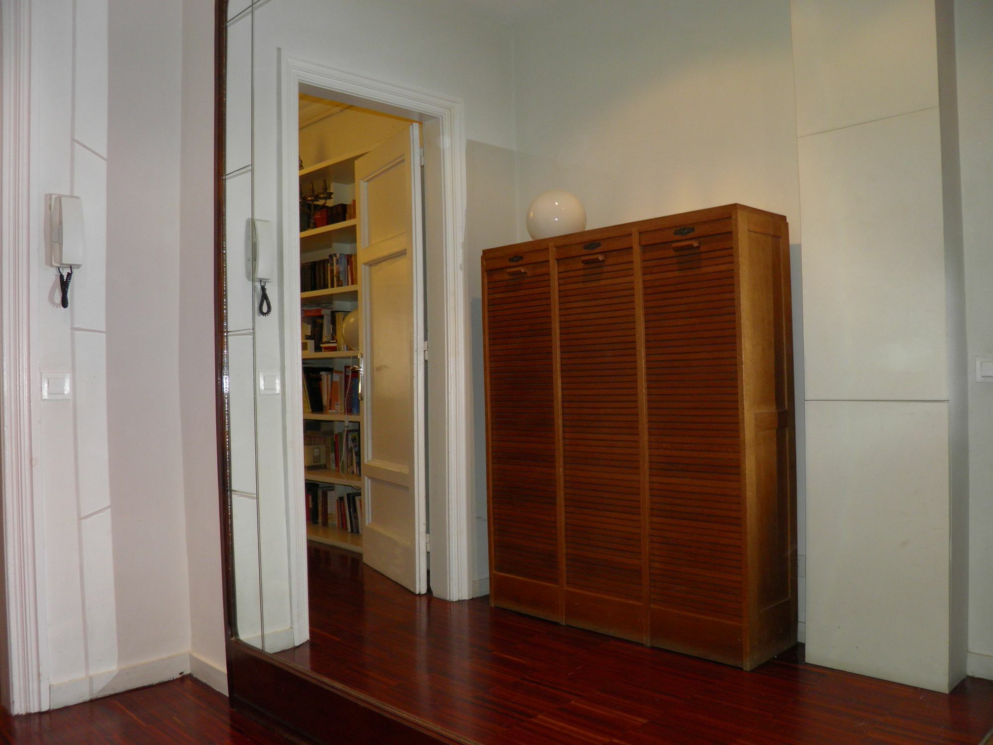 Suitur Courtyard Apartment Barcelone Extérieur photo